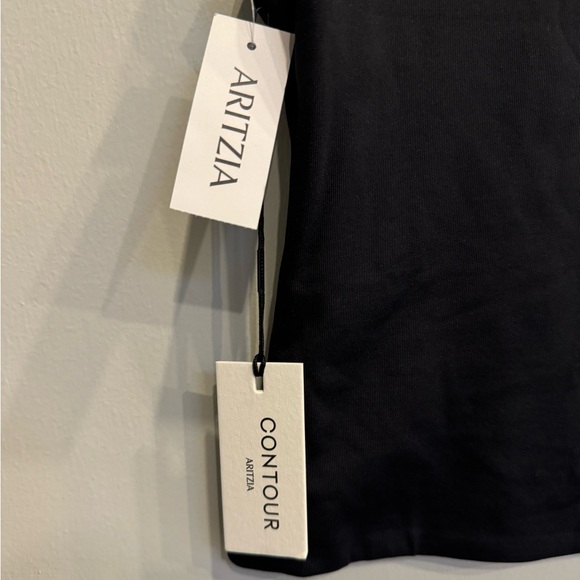 ARITZIA Contour black tank top NEW size XS - Picture 3 of 4